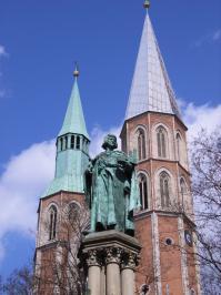 Heinrichsbrunnen, St. Katharinenkirche