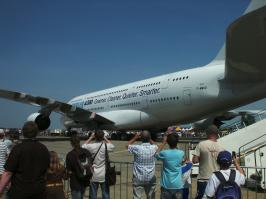 Weitere Seitenansicht des Airbus A380