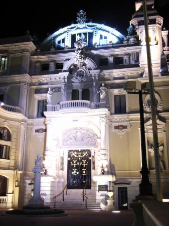 Casino de Monte-Carlo en face