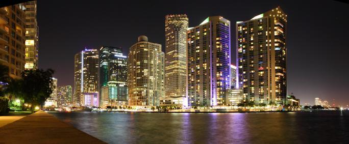 Brickell Key mit Blick auf Downtown Miami